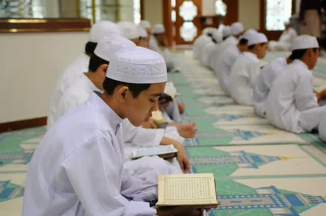 Menag Ajak Masyarakat Dukung Pendidikan Tahfizh Melalui Zakat, Infak dan Wakaf